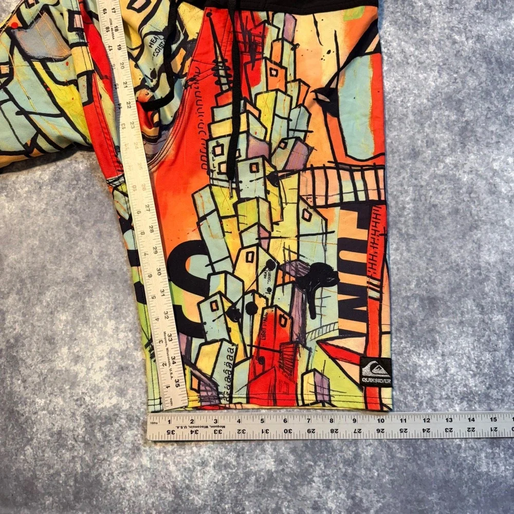 Vintage Quiksilver Pro New York‎ Board Shorts Mens 31 Graffiti Art Swim Trunks